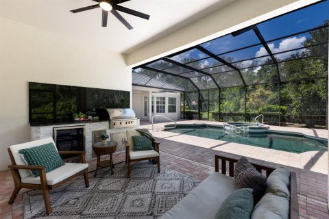 House in University Park, Florida 4 bedrooms, 262.08 sq.m. № 1805063 - photo 5