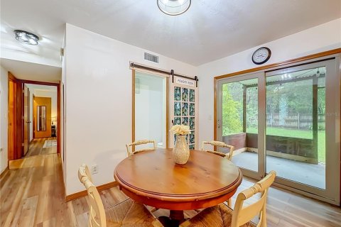 Villa ou maison à vendre à Orlando, Floride: 3 chambres, 181.72 m2 № 2409942 - photo 8