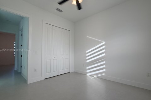 Casa en alquiler en Lehigh Acres, Florida, 3 dormitorios, 117.99 m2 № 1972954 - foto 17