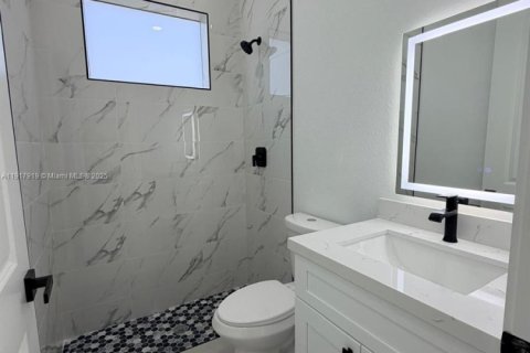 Casa en alquiler en Lehigh Acres, Florida, 3 dormitorios, 117.99 m2 № 1972954 - foto 14