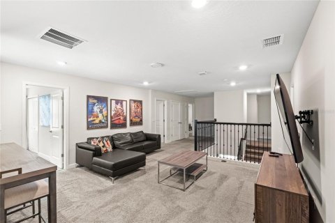 Casa en venta en Kissimmee, Florida, 9 dormitorios, 398.46 m2 № 1901386 - foto 25