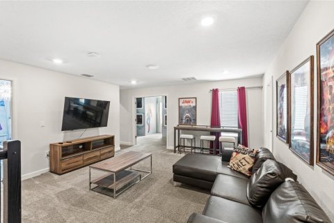 Casa en venta en Kissimmee, Florida, 9 dormitorios, 398.46 m2 № 1901386 - foto 26
