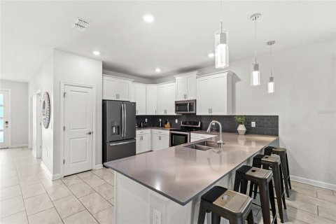 Casa en venta en Kissimmee, Florida, 9 dormitorios, 398.46 m2 № 1901386 - foto 10