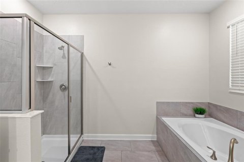 Casa en venta en Kissimmee, Florida, 9 dormitorios, 398.46 m2 № 1901386 - foto 16