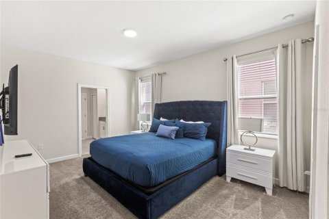 Casa en venta en Kissimmee, Florida, 9 dormitorios, 398.46 m2 № 1901386 - foto 14