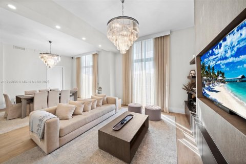 Condo in Miami Beach, Florida, 2 bedrooms  № 1479847 - photo 2