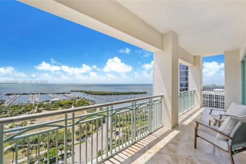 Condominio en venta en Miami, Florida, 3 dormitorios, 458.47 m2 № 2091282 - foto 20