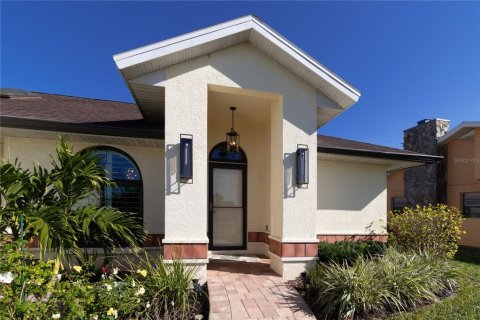 Casa en venta en Bradenton, Florida, 3 dormitorios, 138.42 m2 № 1560914 - foto 1
