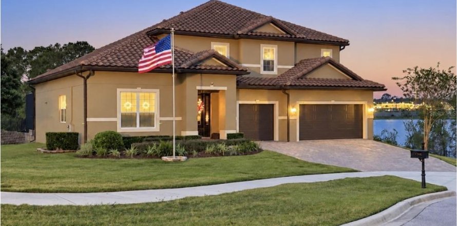 Villa ou maison à Clermont, Floride 5 chambres, 376.72 m2 № 2420336