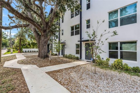 Adosado en alquiler en Orlando, Florida, 3 dormitorios, 199.74 m2 № 1847982 - foto 1