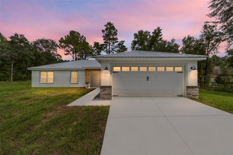 House in Dunnellon, Florida 4 bedrooms, 164.9 sq.m. № 1906628 - photo 2