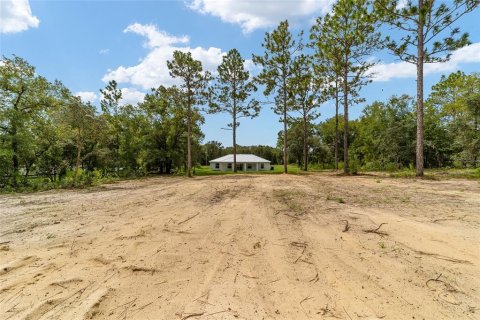 House in Dunnellon, Florida 4 bedrooms, 164.9 sq.m. № 1906628 - photo 10