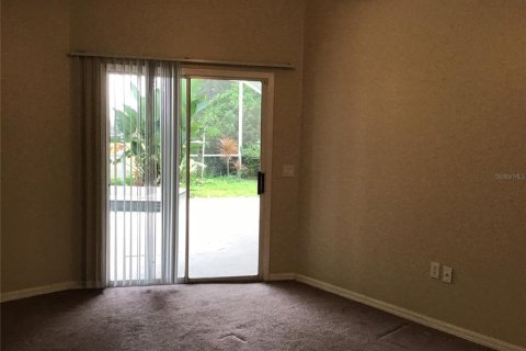Villa ou maison à louer à Kissimmee, Floride: 3 chambres, 159.14 m2 № 2425640 - photo 13