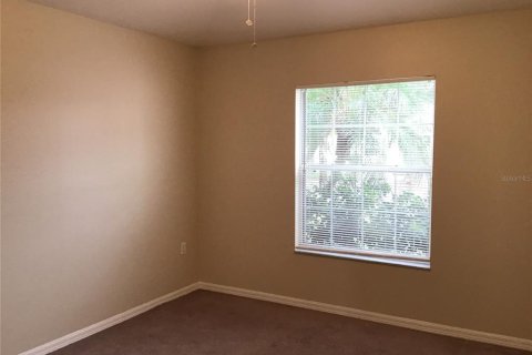 Villa ou maison à louer à Kissimmee, Floride: 3 chambres, 159.14 m2 № 2425640 - photo 8