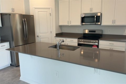 Villa ou maison à louer à Clermont, Floride: 6 chambres, 245.17 m2 № 2383753 - photo 6