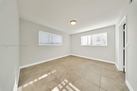 Copropriété à louer à Hialeah, Floride: 2 chambres, 88.72 m2 № 2066740 - photo 5