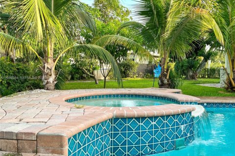 Купить виллу или дом в Форт-Лодердейл, Флорида 4 спальни, 166.39м2, № 2005516 - фото 14