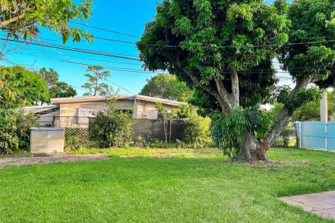 Купить виллу или дом в Форт-Лодердейл, Флорида 4 спальни, 166.39м2, № 2005516 - фото 11