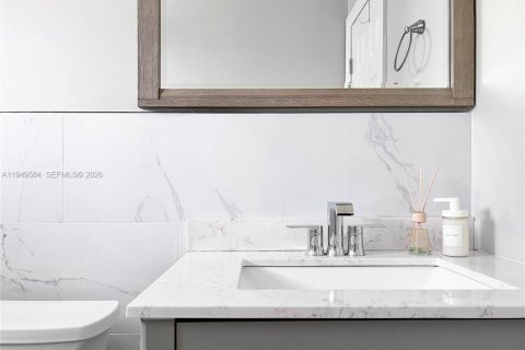 Купить виллу или дом в Форт-Лодердейл, Флорида 4 спальни, 166.39м2, № 2005516 - фото 23