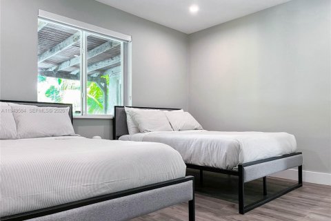 Купить виллу или дом в Форт-Лодердейл, Флорида 4 спальни, 166.39м2, № 2005516 - фото 29