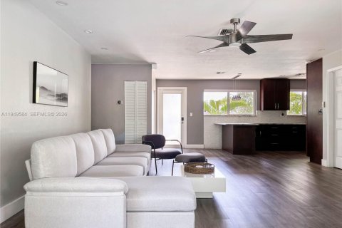 Купить виллу или дом в Форт-Лодердейл, Флорида 4 спальни, 166.39м2, № 2005516 - фото 20