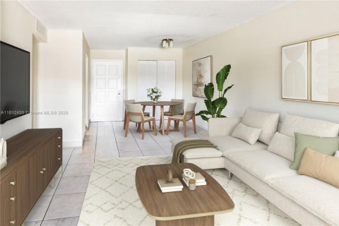 Condo in Hialeah, Florida, 2 bedrooms  № 1962008 - photo 2
