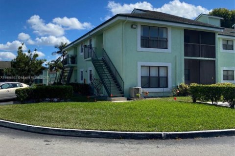Condo in Sunrise, Florida, 1 bedroom  № 1970918 - photo 7