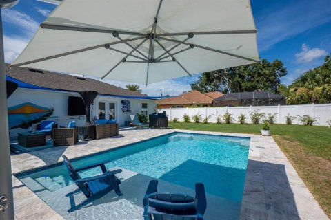 Casa en venta en Palm Coast, Florida, 3 dormitorios, 135.92 m2 № 2152011 - foto 2