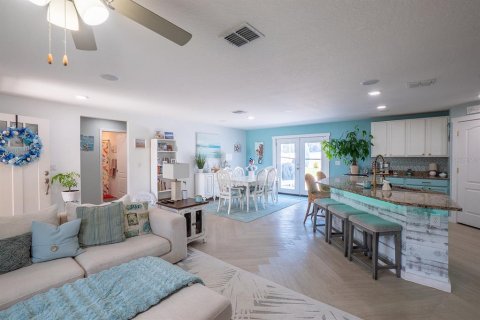 Casa en venta en Palm Coast, Florida, 3 dormitorios, 135.92 m2 № 2152011 - foto 11