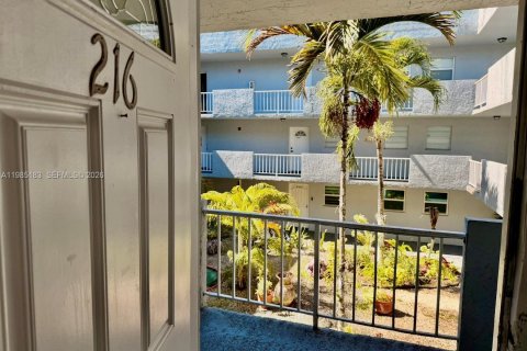 Снять в аренду кондоминиум в Хайалиа, Флорида 2 спальни, 85.38м2, № 2050889 - фото 5