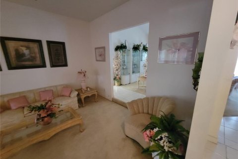 Casa en venta en Orlando, Florida, 3 dormitorios, 210.42 m2 № 1803353 - foto 9