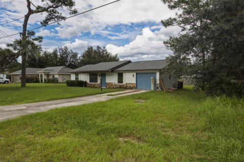 Villa ou maison à louer à Ocala, Floride: 3 chambres, 133.59 m2 № 2380621 - photo 2