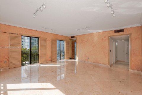 Condo in Coral Gables, Florida, 2 bedrooms  № 1716436 - photo 7
