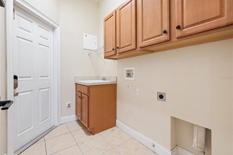 Casa en alquiler en Windermere, Florida, 4 dormitorios, 221.48 m2 № 1833127 - foto 17