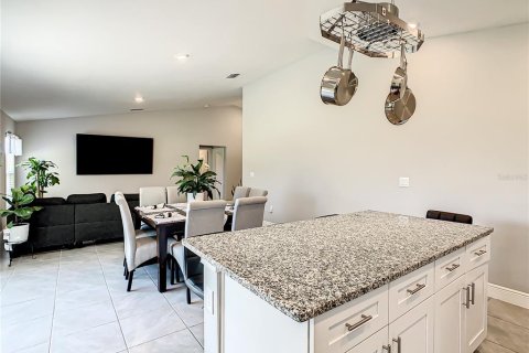 Casa en venta en Kissimmee, Florida, 4 dormitorios, 152.36 m2 № 1807372 - foto 19