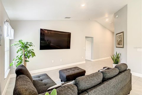 Casa en venta en Kissimmee, Florida, 4 dormitorios, 152.36 m2 № 1807372 - foto 11