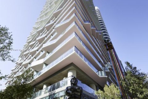 Кондоминиум с 2 спальнями в Майами, Флорида № 2014224