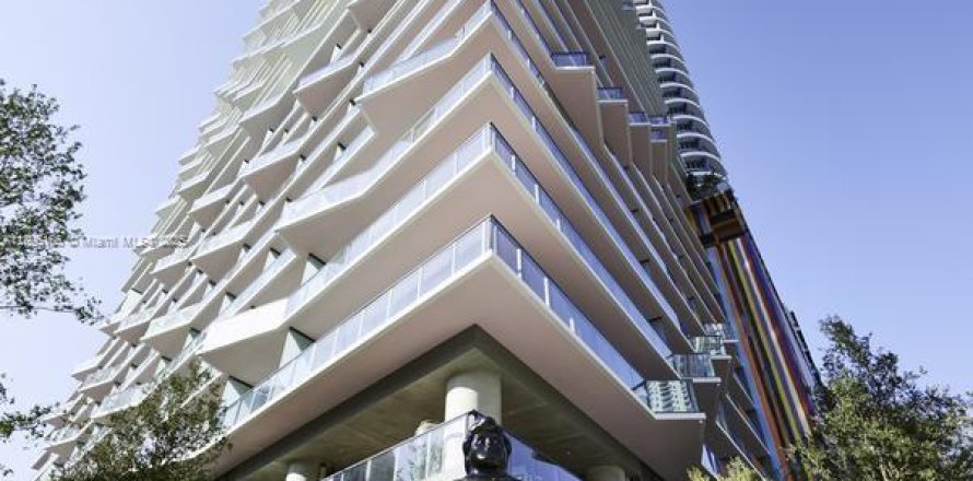 Condo in Miami, Florida, 2 bedrooms  № 2014224