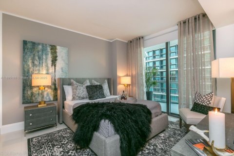 Condo in Miami, Florida, 2 bedrooms  № 2014224 - photo 9