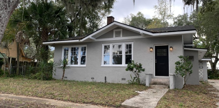 House in Palatka, Florida 4 bedrooms, 196.49 sq.m. № 862996