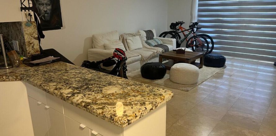 Condo à North Miami Beach, Floride, 1 chambre  № 2147229