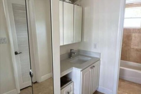 Copropriété à louer à North Miami Beach, Floride: 1 chambre, 77.11 m2 № 2147229 - photo 15
