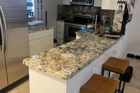 Copropriété à louer à North Miami Beach, Floride: 1 chambre, 77.11 m2 № 2147229 - photo 5
