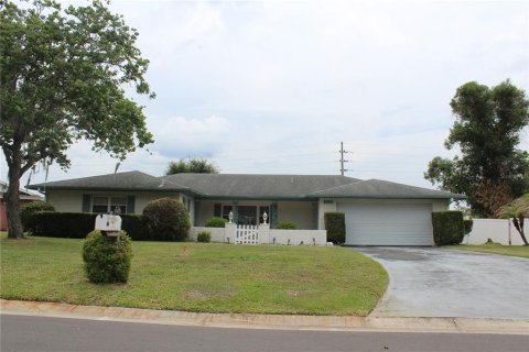 Casa en Kissimmee, Florida 3 dormitorios, 172.15 m2 № 2114208