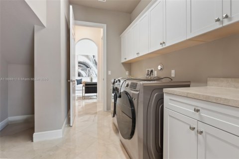 Villa ou maison à vendre à Parkland, Floride: 5 chambres, 491.17 m2 № 1951140 - photo 17