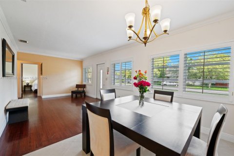 Casa en venta en Miami Springs, Florida, 3 dormitorios, 130.71 m2 № 1890990 - foto 20