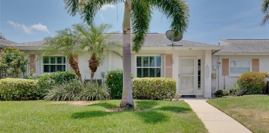 House in Venice, Florida 2 bedrooms, 95.78 sq.m. № 2167458