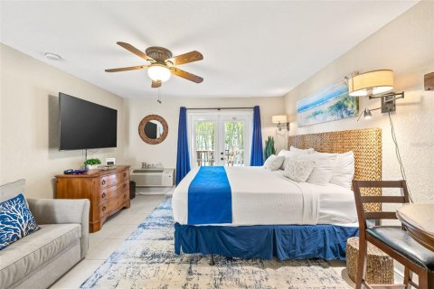 Condo in Dunedin, Florida, 3 rooms № 2222251 - photo 14