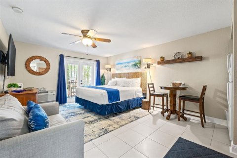Condo in Dunedin, Florida, 3 rooms № 2222251 - photo 10