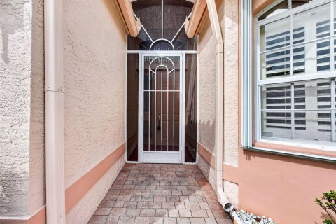 Casa en venta en Port St. Lucie, Florida, 3 dormitorios, 164.25 m2 № 2394794 - foto 4